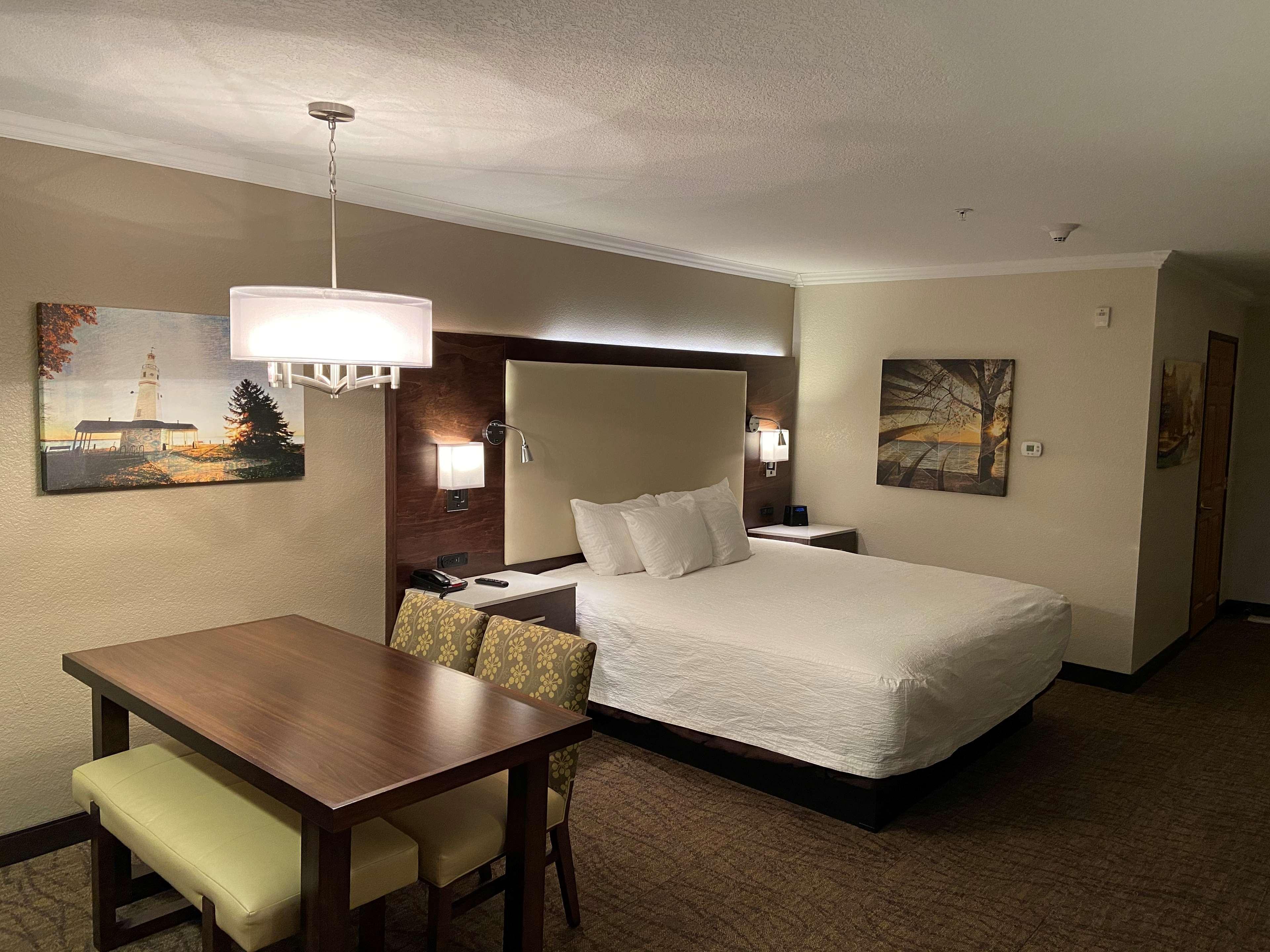 Best Western Premier Bridgewood Hotel Resort Neenah Exterior foto