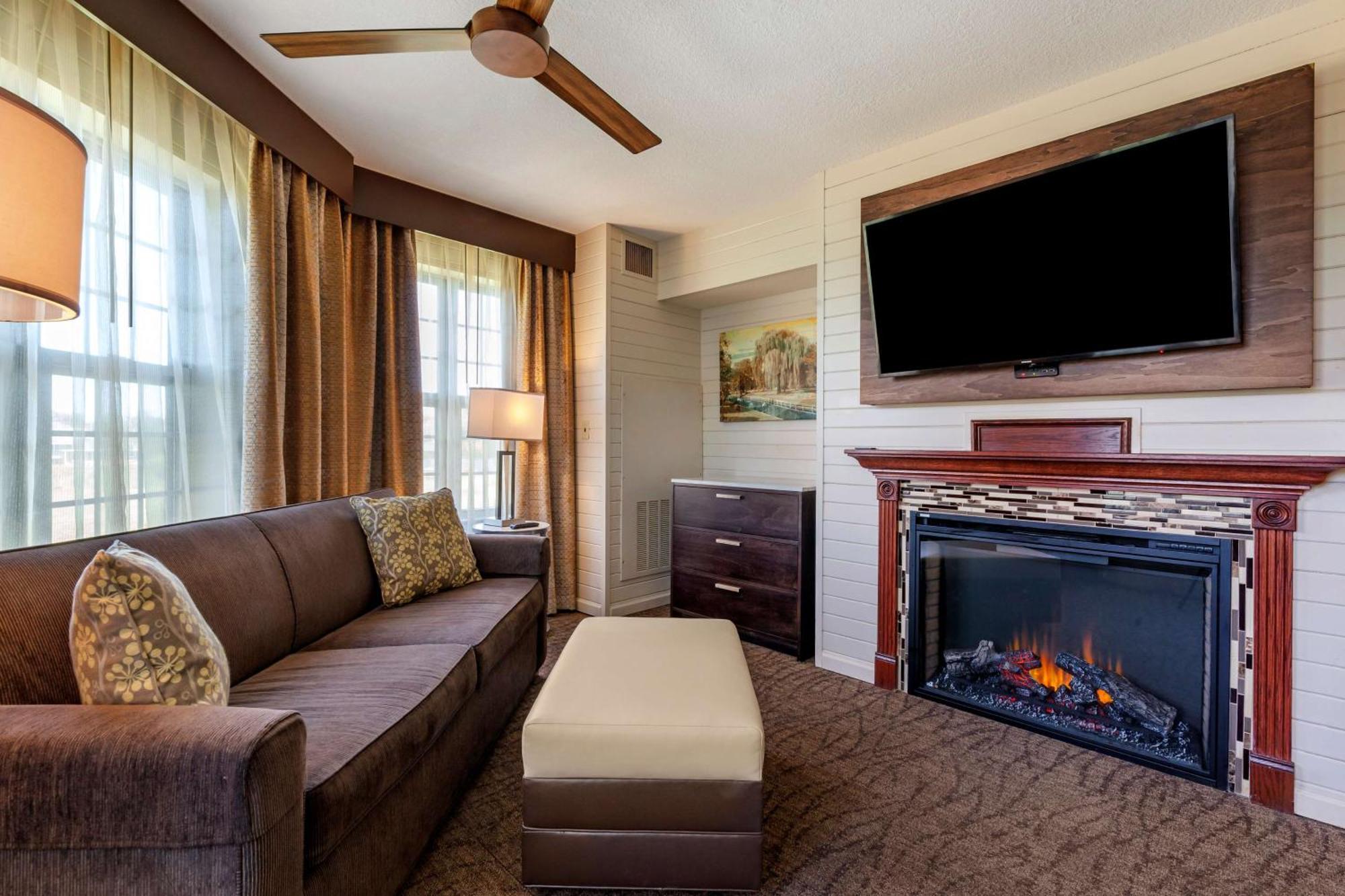 Best Western Premier Bridgewood Hotel Resort Neenah Exterior foto
